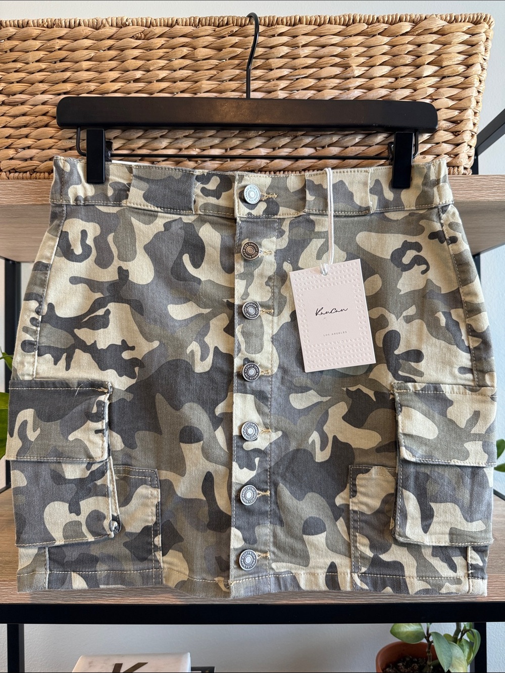 NWT KanCan Mid-Rise Camo Woven Button Fly Mini Skirt w/Pockets, M